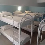 Sunset Hostal *
